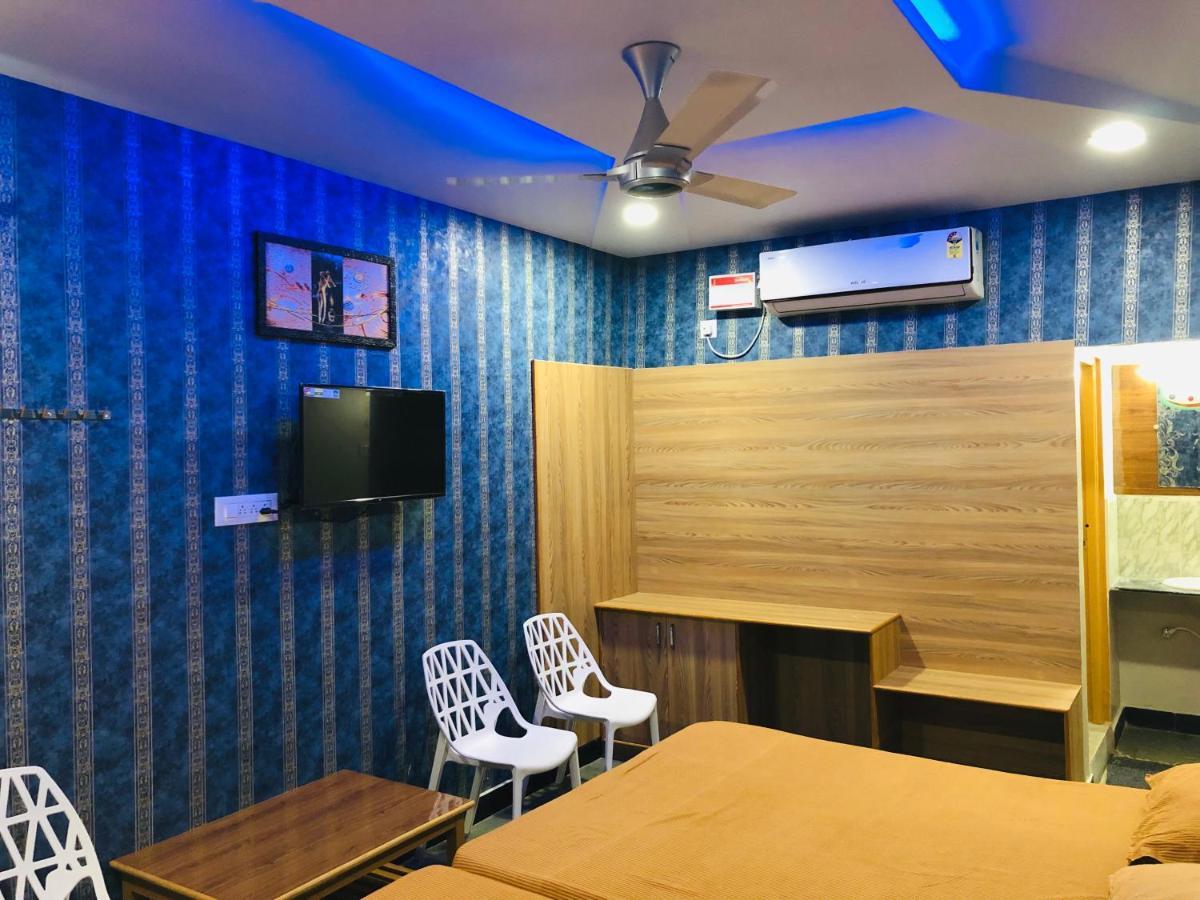 C M Hotel Dharmapuri Exterior foto